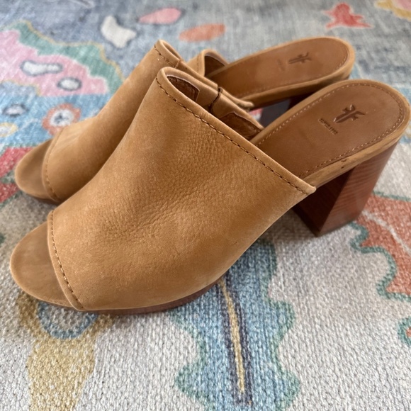 Frye Blake Suede Tan Platform Mule 8.5 - Picture 11 of 12